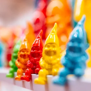 Gnomo decorativo colorato H 11cm (6 pezzi) - KARE