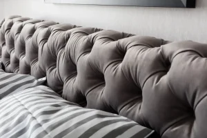 Letto Desire 200x200cm Velluto Grigio Argento - KARE
