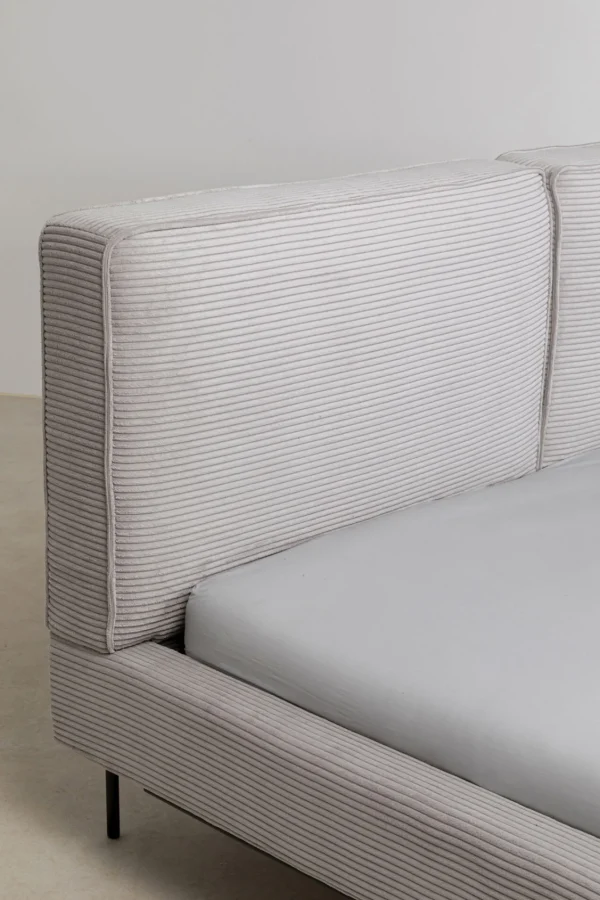 Letto East Side velluto a coste grigio 160x200 - KARE