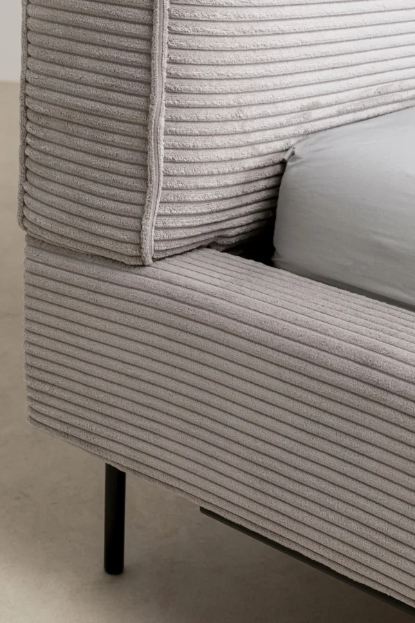 Letto East Side velluto a coste grigio 160x200 - KARE