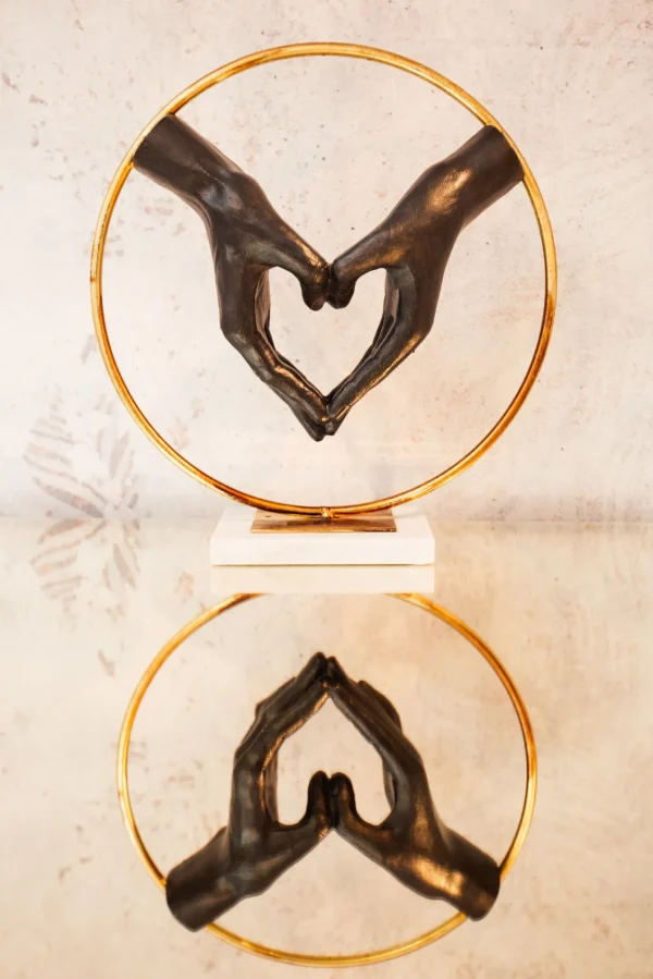 Oggetto decorativo Elements Heart Hand 62cm - KARE