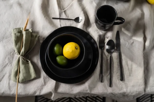 Piatto Organic nero Ø20 cm - KARE