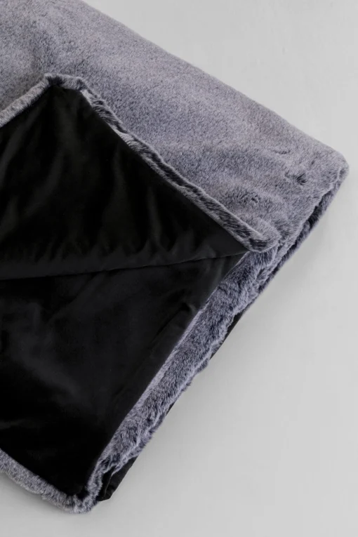 KARE Design Coperta Mika Grigia 150x200cm - KARE> Cuscini