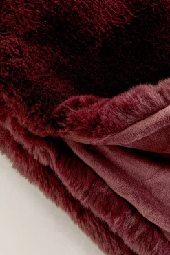 KARE Design Coperta Mika Melanzana 150x200cm - KARE></noscript> Cuscini