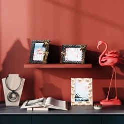 KARE Design Cornice Flamingo 20x26cm - KARE></noscript> Portafoto