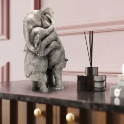 KARE Design FIGURA DECORATIVA ELEPHANT HUG - KARE> Statuette Decorative