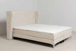 KARE Design Letto boxspring Benito Moon crema 180x200cm - KARE></noscript> Letti