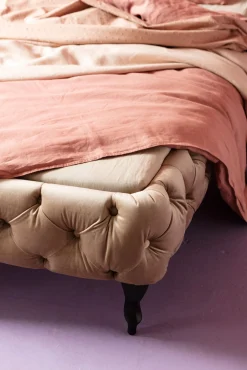 KARE Design Letto Desire velluto ecru 160x200cm - KARE></noscript> Letti