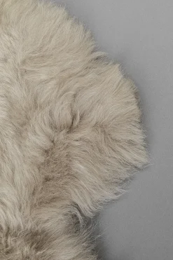 KARE Design Pelle di agnello Heidi grigio 65x85cm - KARE></noscript> Tappeti