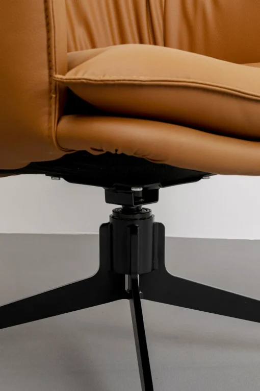 KARE Design Poltrona girevole Bonnie - KARE> Poltrone