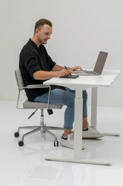 KARE Design Scrivania Office bianca 160x80 cm - KARE></noscript> Scrivanie