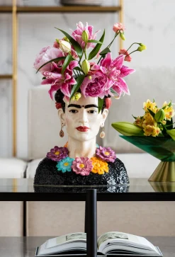 KARE Design Vaso Style Muse Flowers - KARE></noscript> Vasi